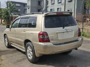 Toyota Highlander V6 4x4 2006 Gold