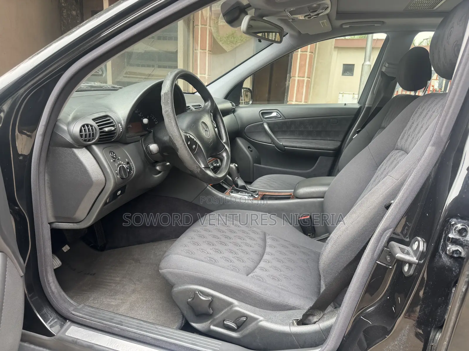 Mercedes-Benz C180 2003 Black
