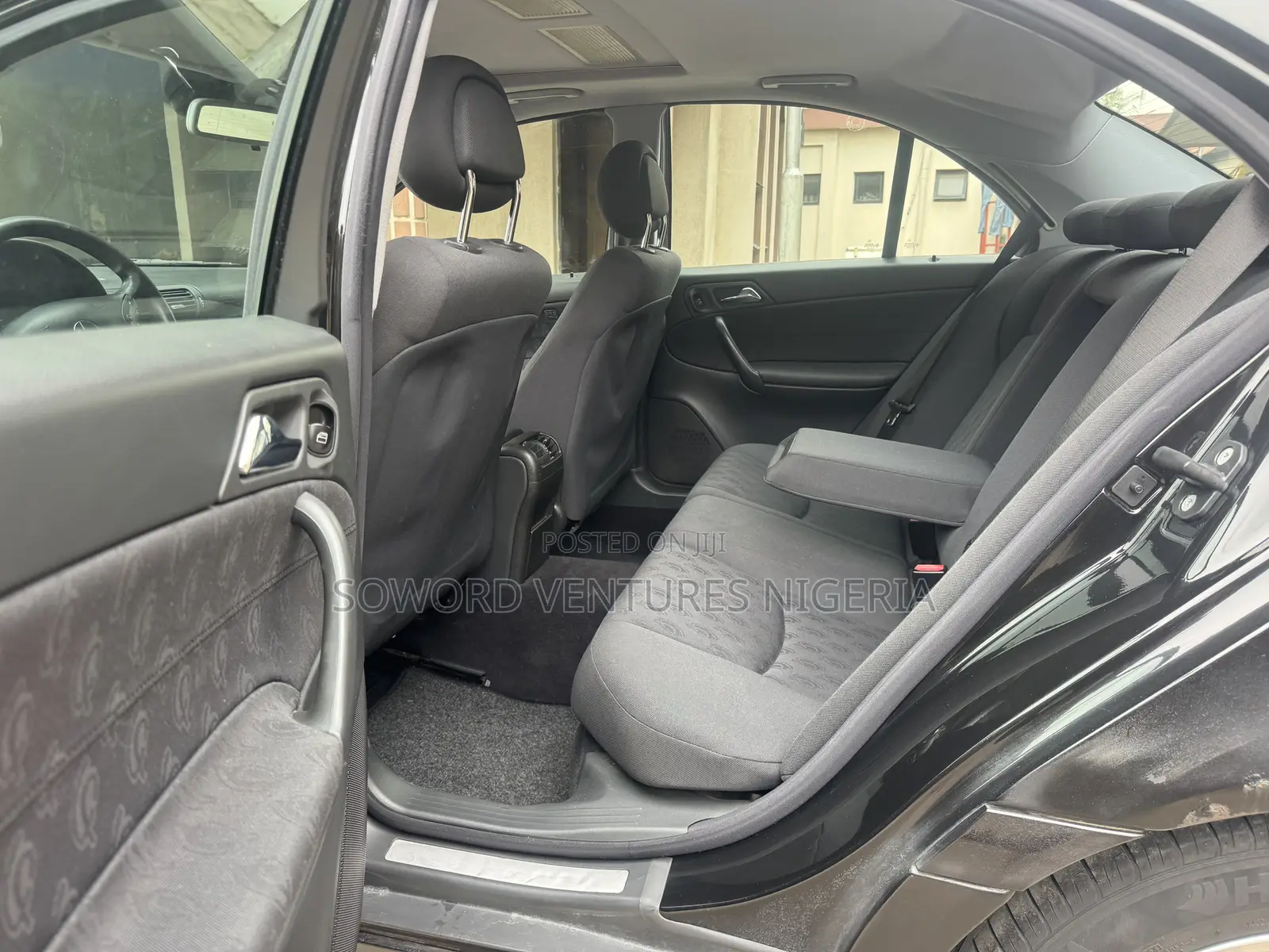 Mercedes-Benz C180 2003 Black