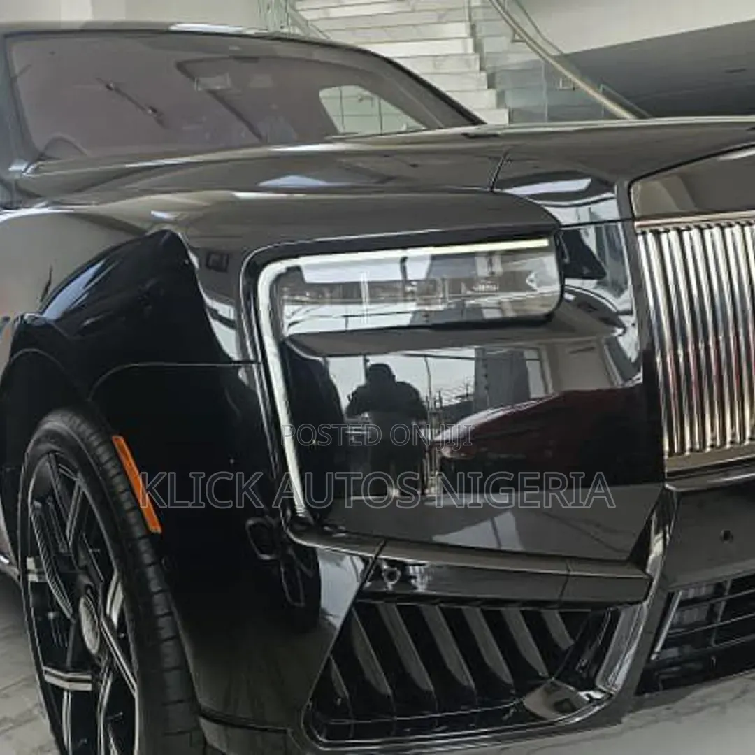 New Rolls-Royce Cullinan Black Badge 2026 Black