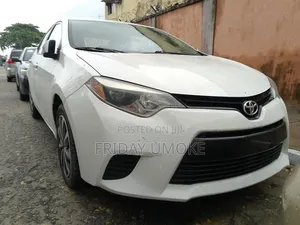 Toyota Corolla LE Eco 4dr Sedan (1.8L 4cyl CVT) 2016 White