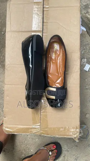 Shoe Sales