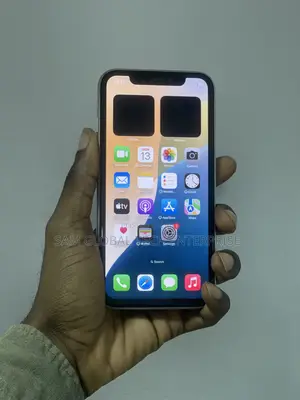 Apple iPhone XR 64 GB White