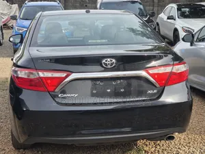 Toyota Camry XLE 4dr Sedan (2.5L 4cyl 6A) 2015 Black