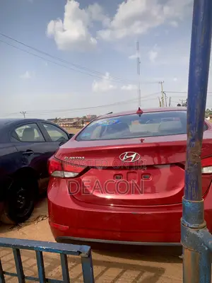 Hyundai Elantra 2016 Red