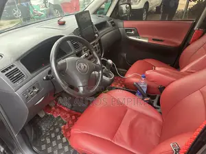 Toyota Verso 1.8 2009 Black