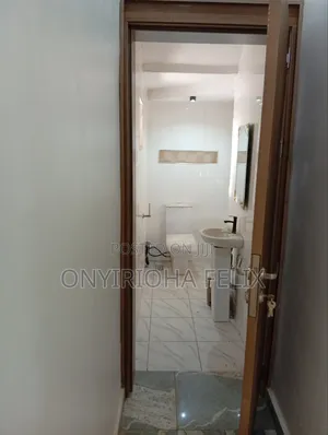 4bdrm Townhouse / Terrace in Gwarinpa Main, Life Camp for rent