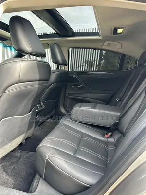 Lexus ES 350 Ultra Luxury FWD 2019