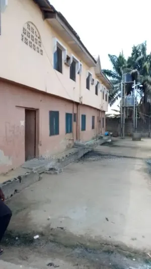 12bdrm Block of Flats in Alimosho for sale