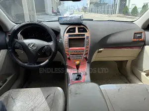 Lexus ES 350 2011 Gold
