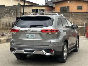 Toyota Highlander 2016 Gray