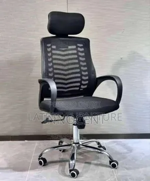 Victory Office Chair With Comfortable Seats and Back With Headrest