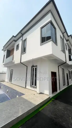 Furnished 5bdrm Duplex in Chevron for sale