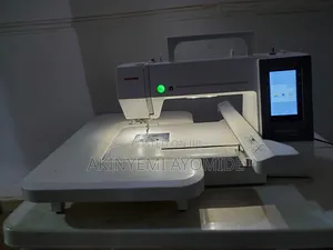 Janome 550e Monogram Machine