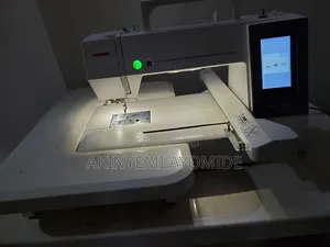 Janome 550e Monogram Machine