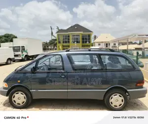 Toyota Previa 1994 Blue