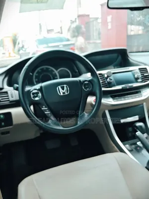 Honda Accord Touring 4dr Sedan FWD (3.5L 6cyl 6A) 2013
