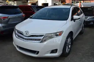 Toyota Venza 2010 White