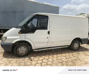 Ford Transit 2000 White