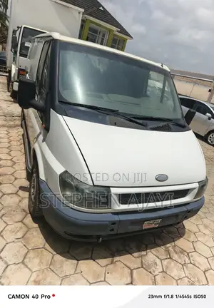 Ford Transit 2000 White