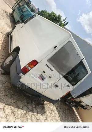 Ford Transit 2000 White