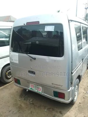 Suzuki Every Wagon 2010 Silver