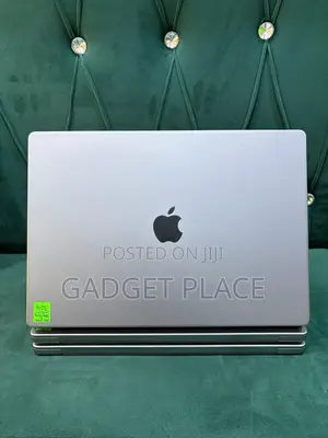 Laptop Apple MacBook Pro 2021 M1 32GB Apple M1 Pro SSD 512GB