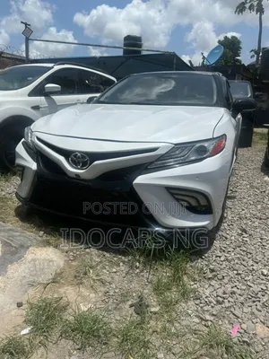 Toyota Camry XSE V6 FWD 2020 White