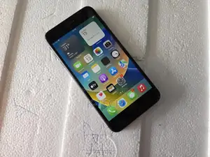 Apple iPhone 8 Plus 64 GB Black