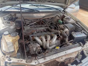 Toyota Corolla 2000 Gold