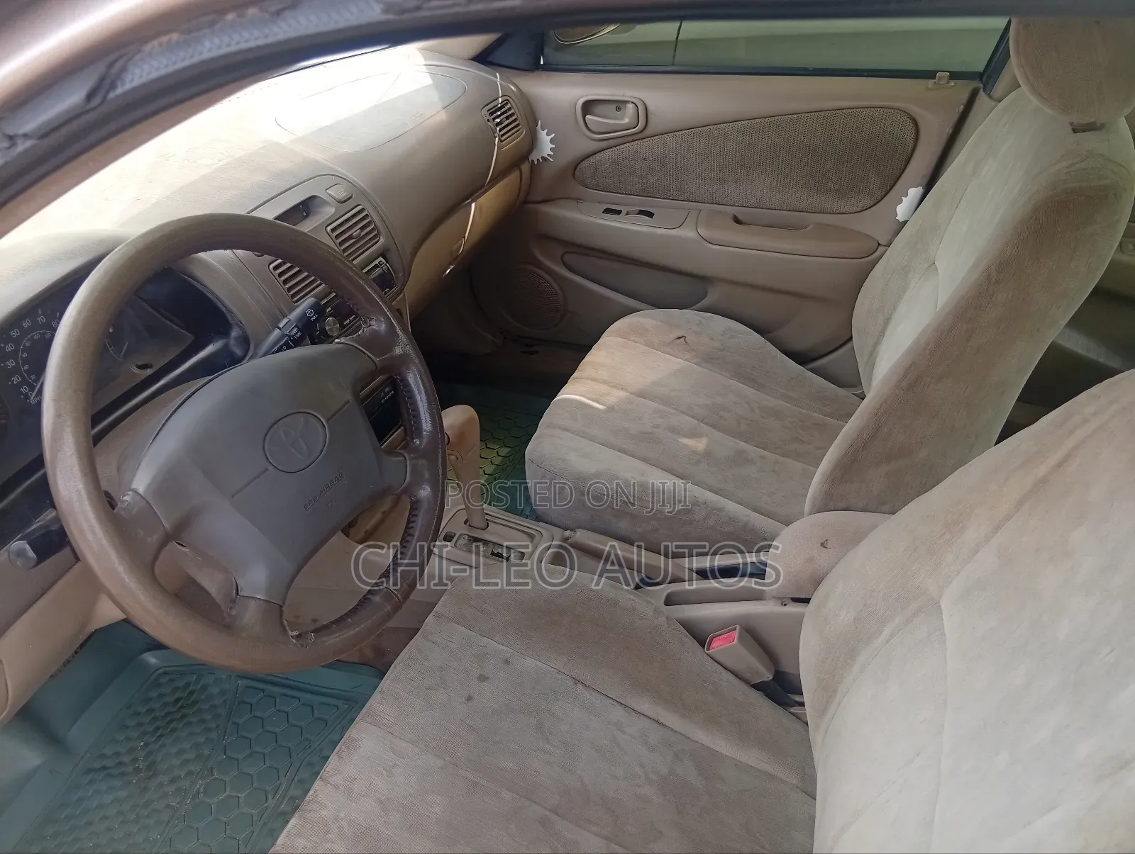 Toyota Corolla 2000 Gold