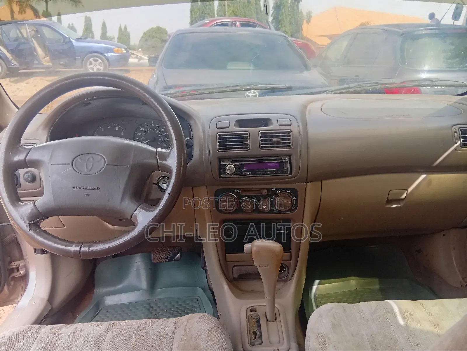 Toyota Corolla 2000 Gold