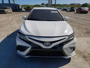 Toyota Camry XSE V6 FWD 2020 White