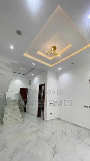4bdrm Duplex in Light Estate, Agungi for rent