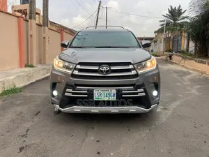 Toyota Highlander Limited V6 4x4 (3.5L 6cyl 6A) 2016 Silver
