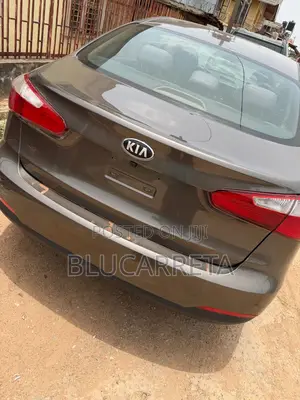 Kia Cerato 2014 Brown
