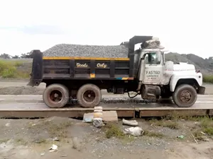 Chipping and Granite Supply to Your Door Step for Solid Construction