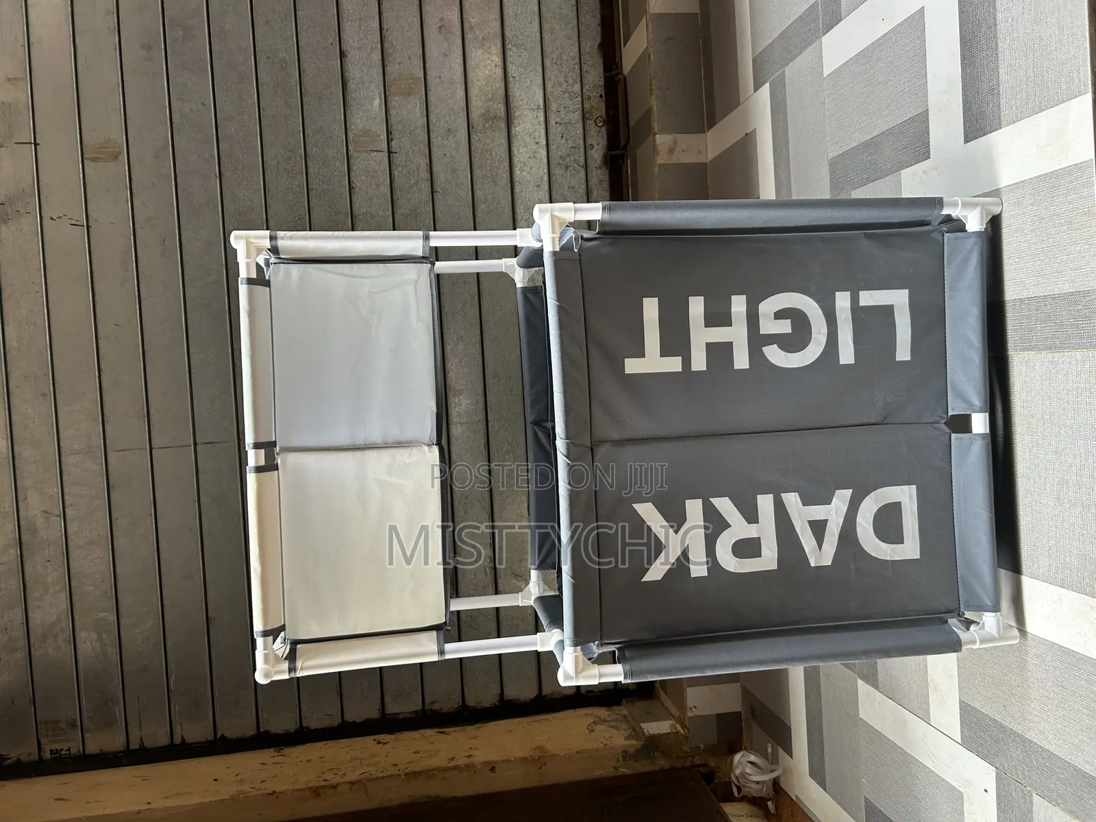 4 Compartment Dark and Light Bag