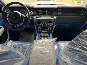 Rolls-Royce Cullinan Base 2021 White