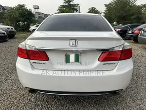 Honda Accord EX-L 4dr Sedan FWD (2.4L 4cyl 2A) 2013 White