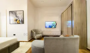 3bdrm Penthouse in Lekki Phase 1 for rent