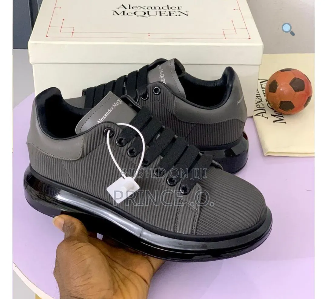 Luxury Alexander McQueen Sneakers