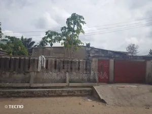 5bdrm Bungalow in Ajangbadi for sale