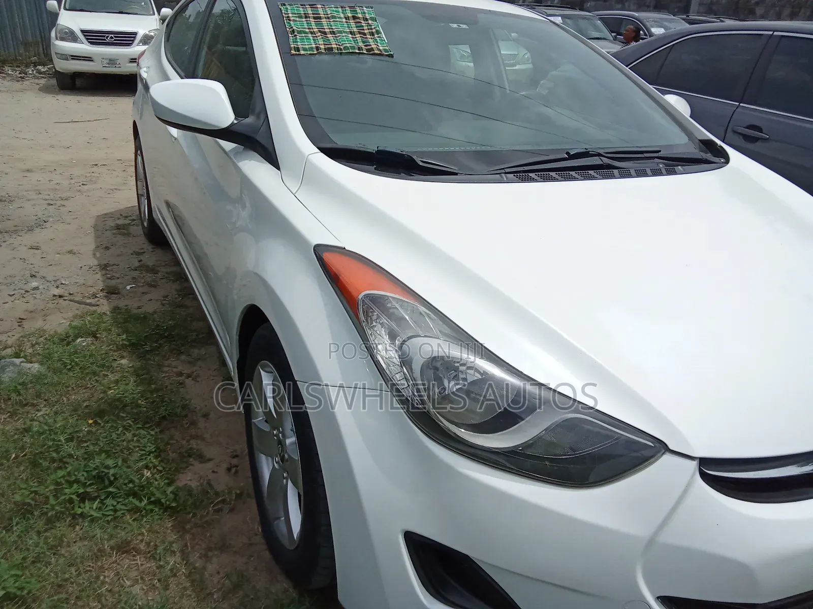 Hyundai Elantra 2012 White