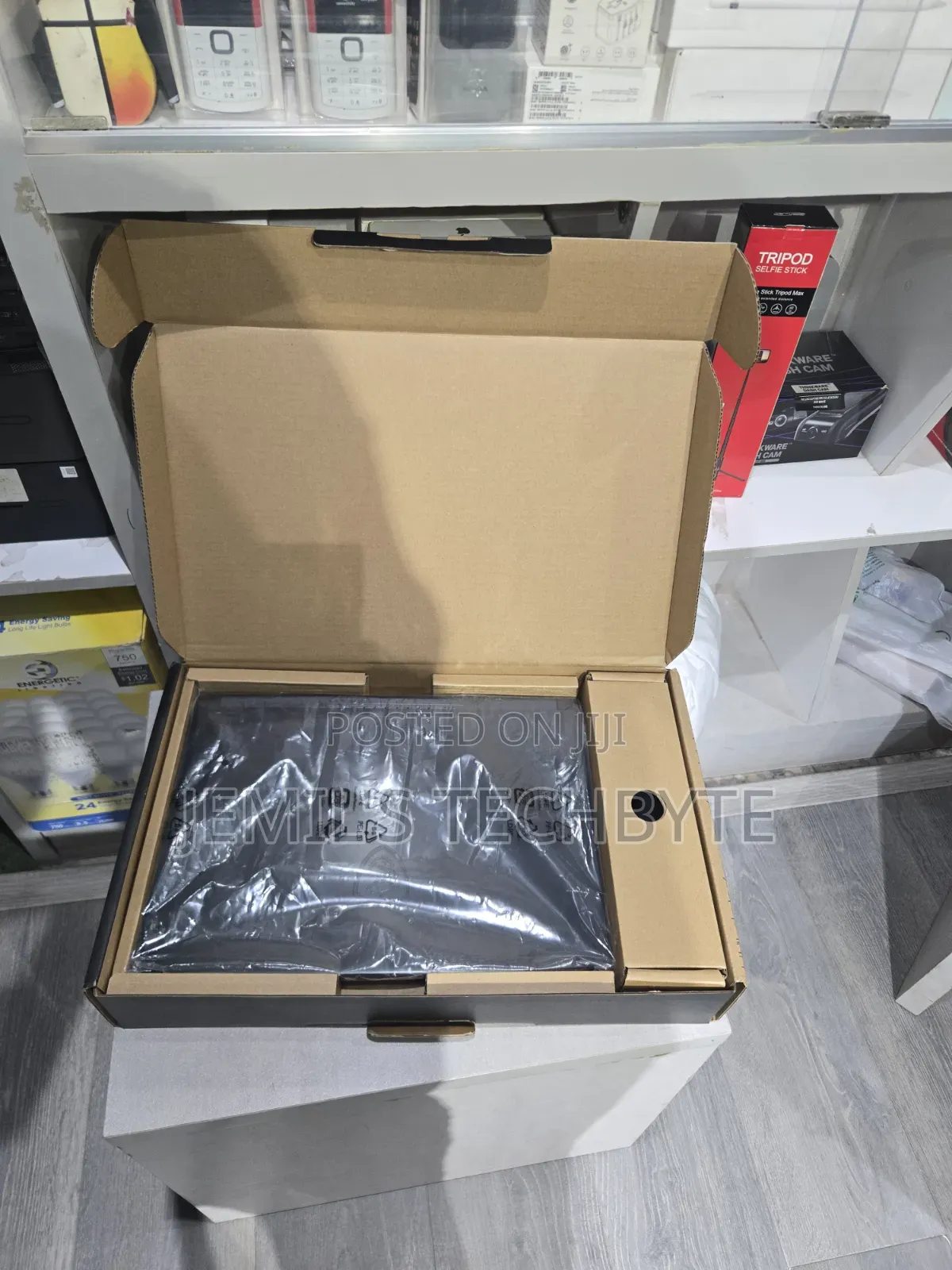 Laptop MSI Katana 15 16GB Intel Core i7 SSD 1T