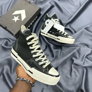 Chuck Taylor Converse High Sneakers