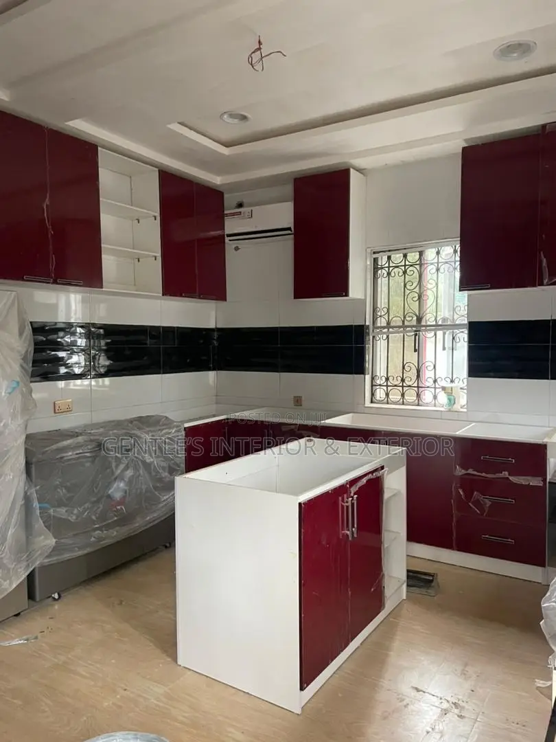 Kitchen Cabinet
