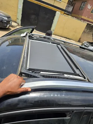 Gle350 2016 Suv Center Panoramic Roof Glass Available
