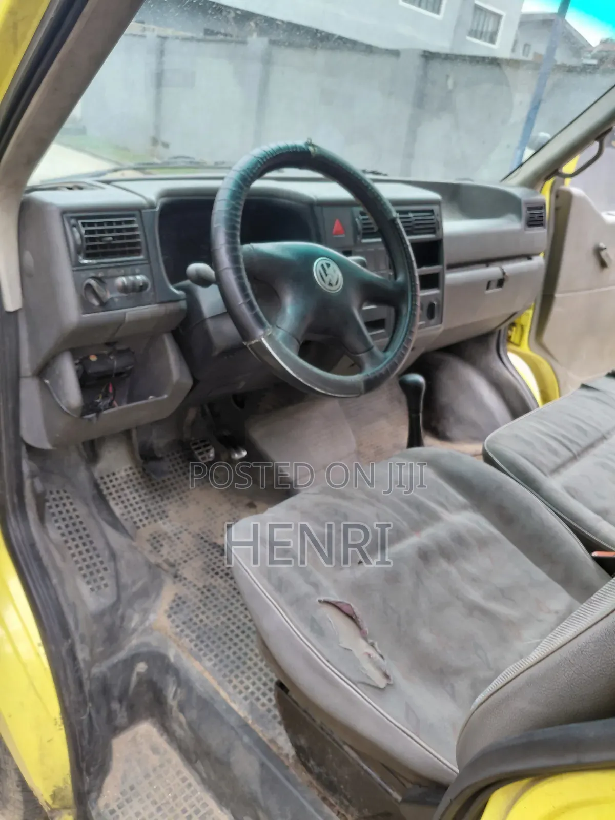 Volkswagen Transporter 2003 Yellow
