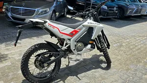 Motorcycle 2024 White